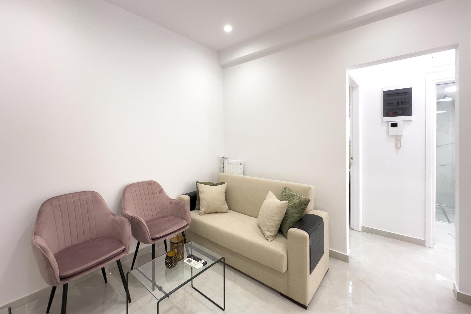 Eclectic Moonstone Apartment In Αθήνα Εξωτερικό φωτογραφία